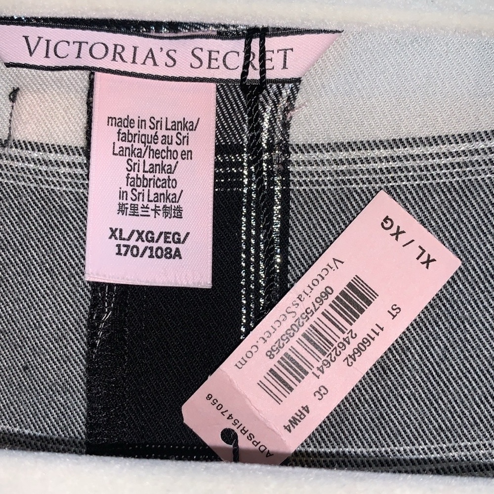 Victoria’s Secret Plaid Romper Pajamas. - Picture 15 of 15